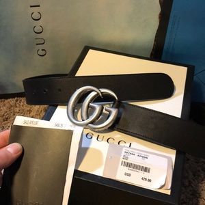 Black Gucci belt